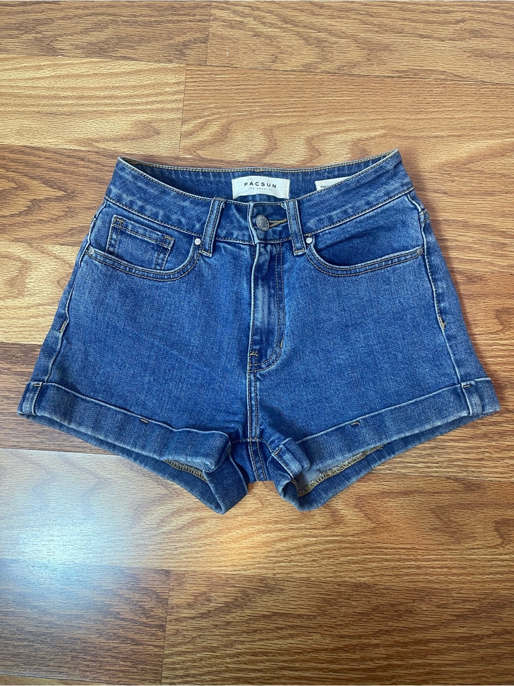 Pacsun mom short size 22